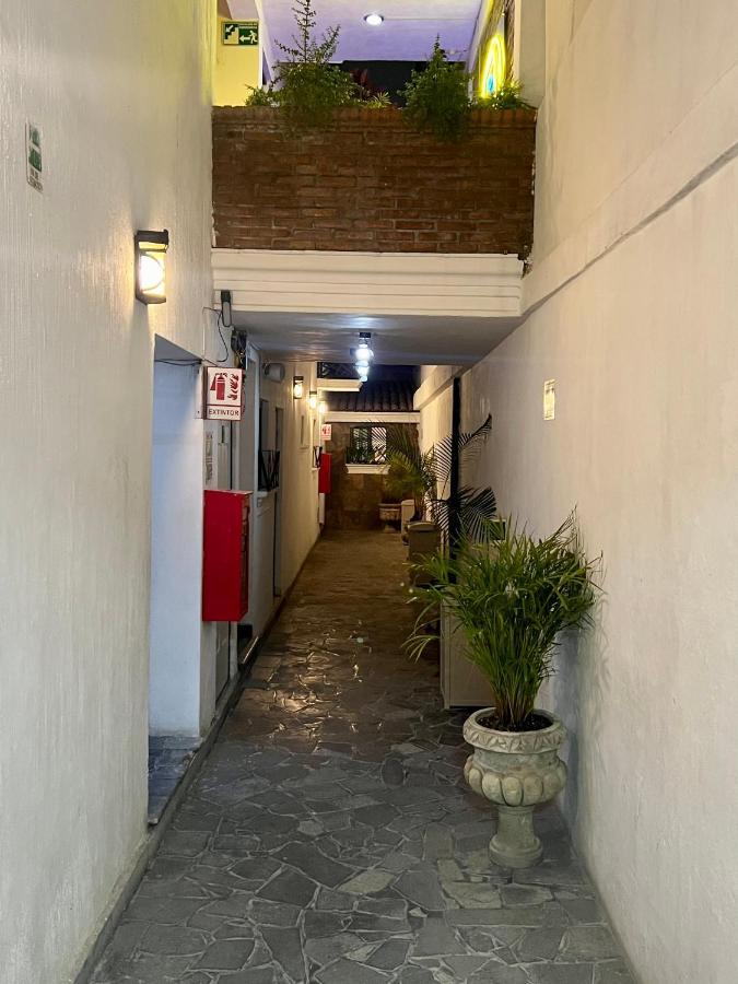 Hotel Don Bosco Zapopan Exteriör bild